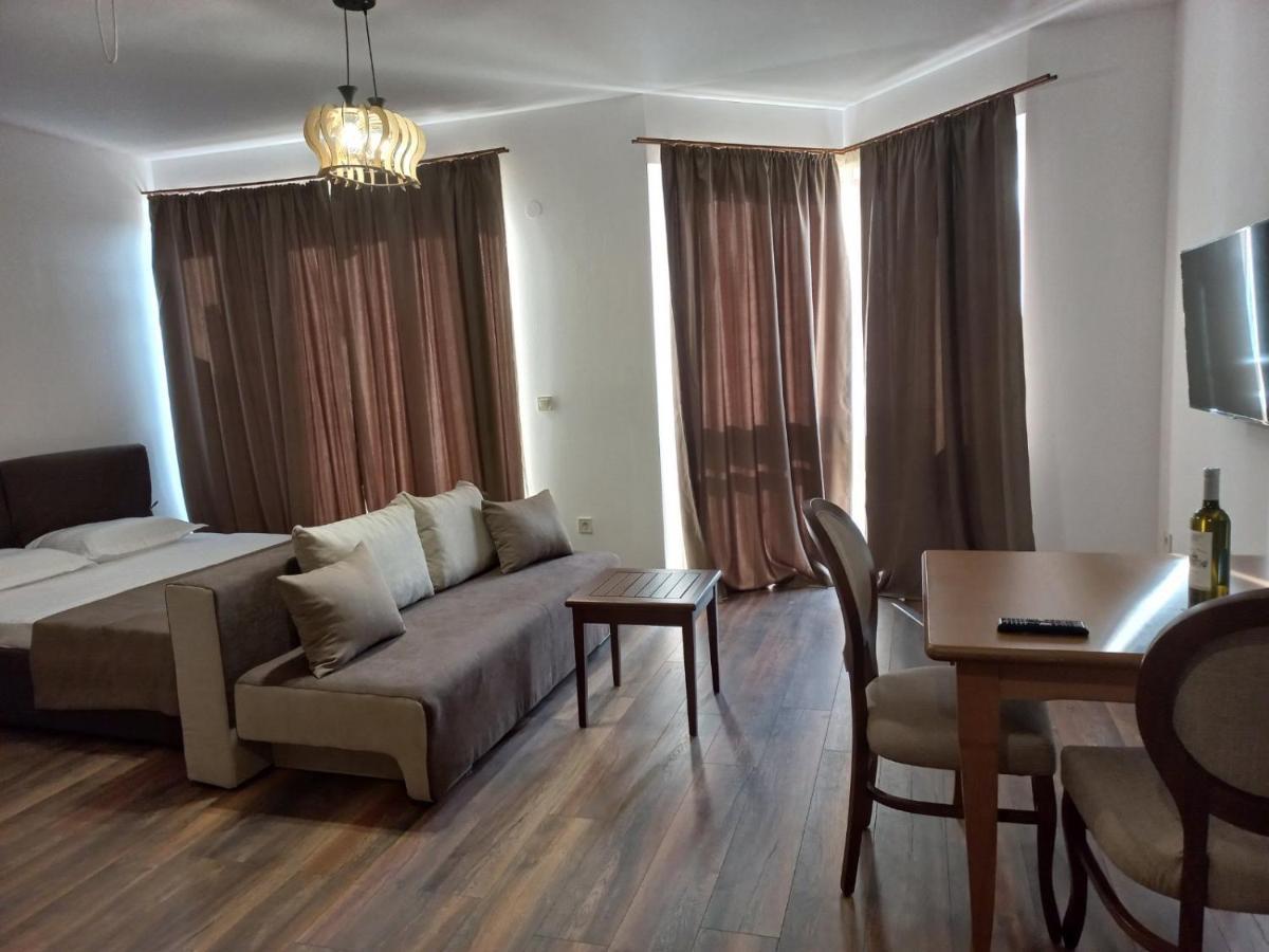 Pirin Golf Hotel Private Studios - Sani, Bansko Razlog Ngoại thất bức ảnh