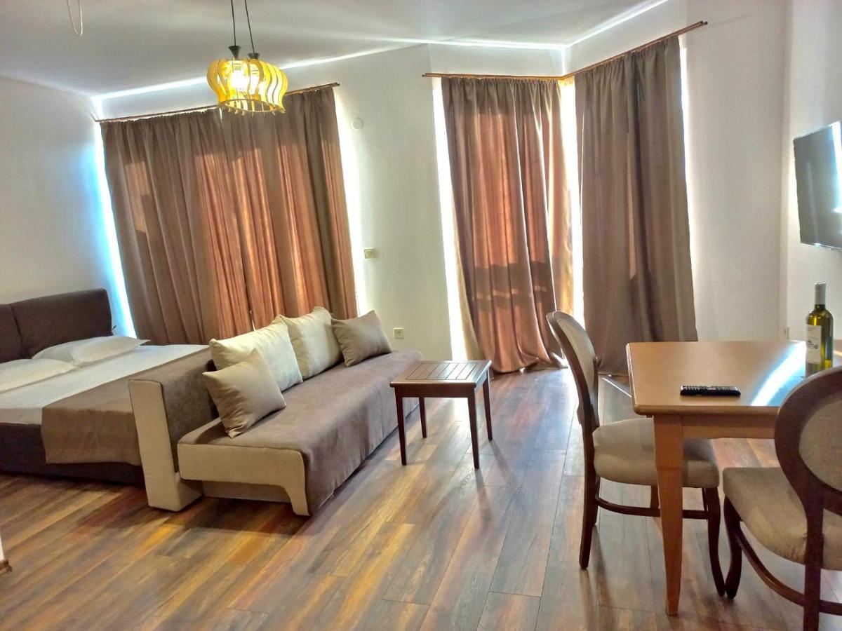 Pirin Golf Hotel Private Studios - Sani, Bansko Razlog Ngoại thất bức ảnh
