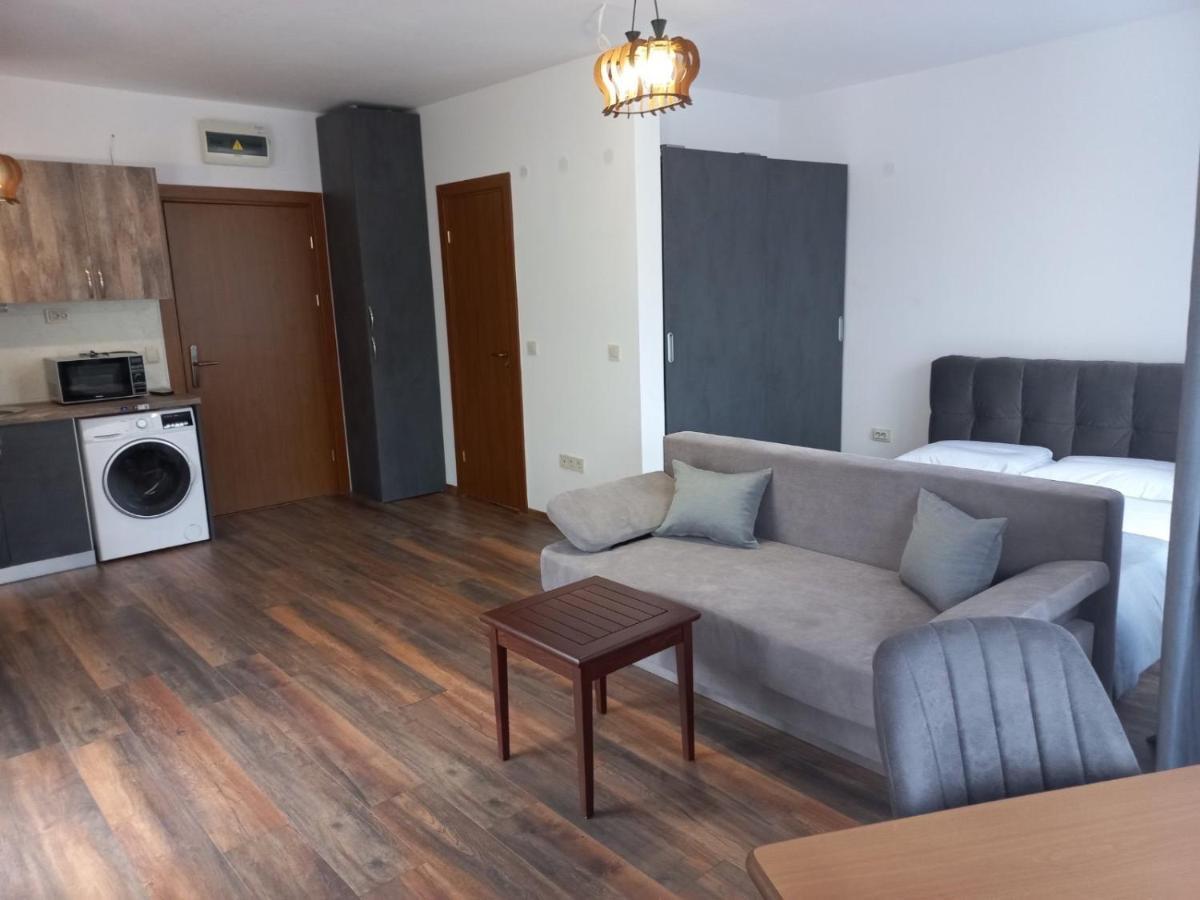 Pirin Golf Hotel Private Studios - Sani, Bansko Razlog Ngoại thất bức ảnh